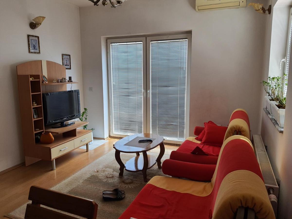 Zogu Apartments - City View Priştine Dış mekan fotoğraf
