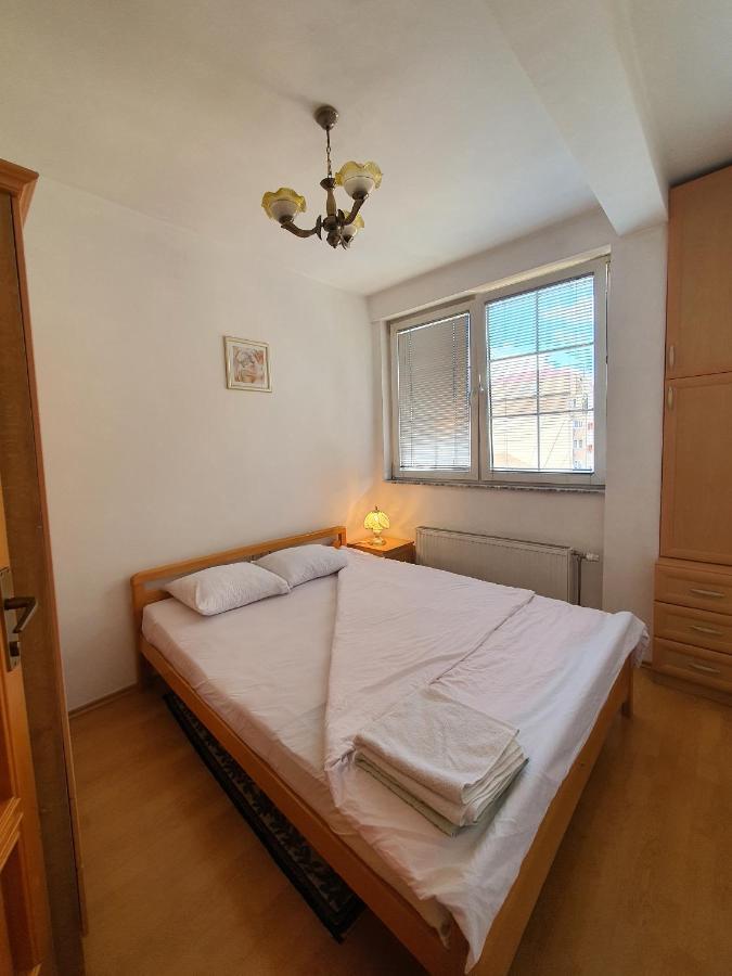 Zogu Apartments - City View Priştine Dış mekan fotoğraf