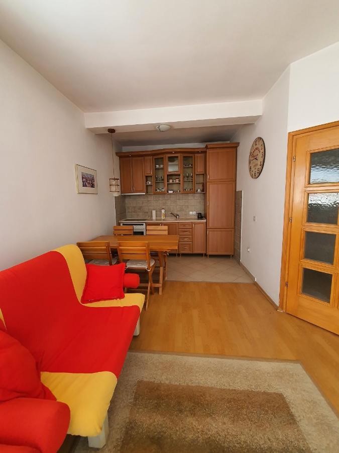 Zogu Apartments - City View Priştine Dış mekan fotoğraf