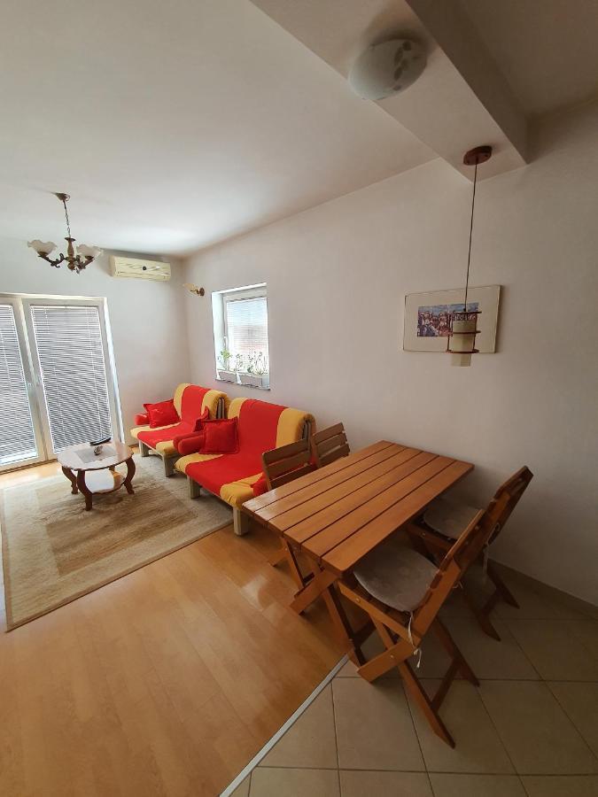 Zogu Apartments - City View Priştine Dış mekan fotoğraf